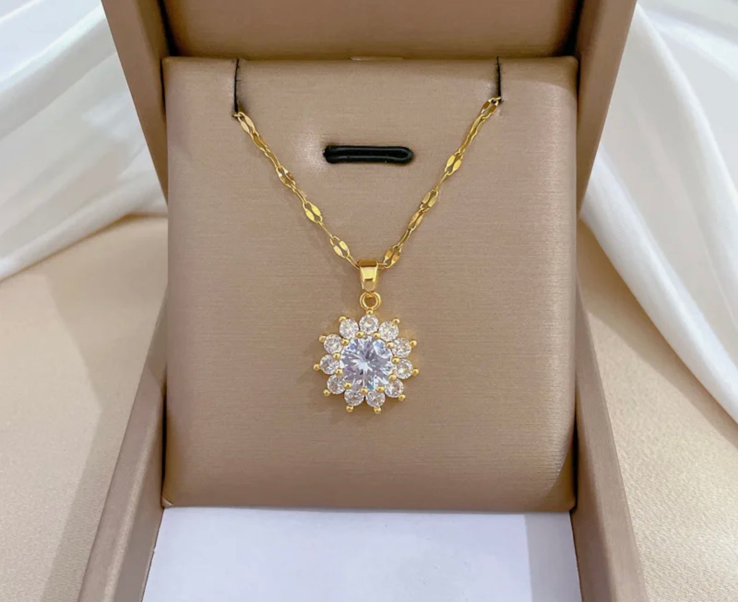 White Flower Pendant Gold-Plated Stainless Steel with Cubic Zirconia Necklace